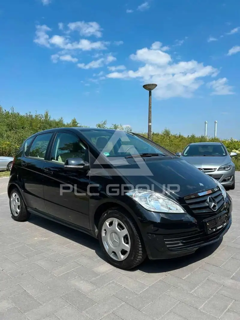 2011 Mercedes Benz A 180
