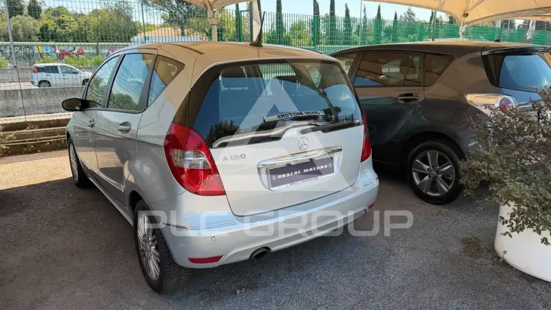 2011 Mercedes Benz A 180