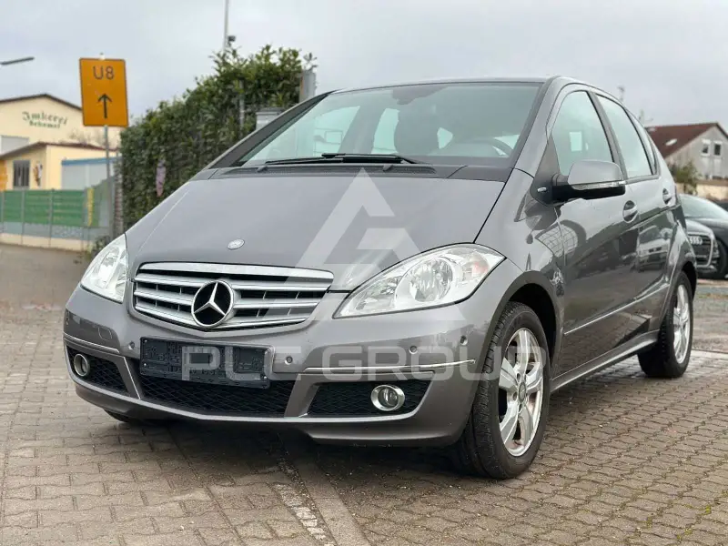 2011 Mercedes Benz A 180