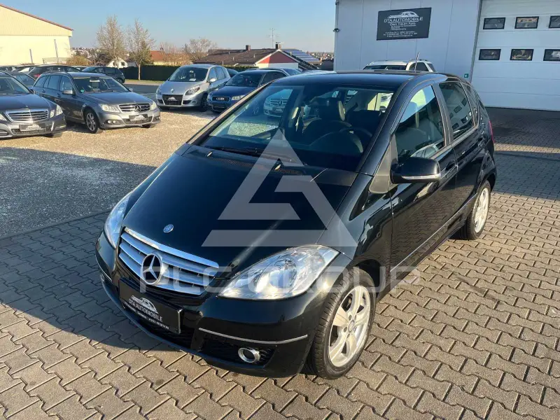 2011 Mercedes Benz A 180
