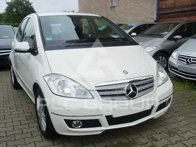 2011 Mercedes Benz A 180