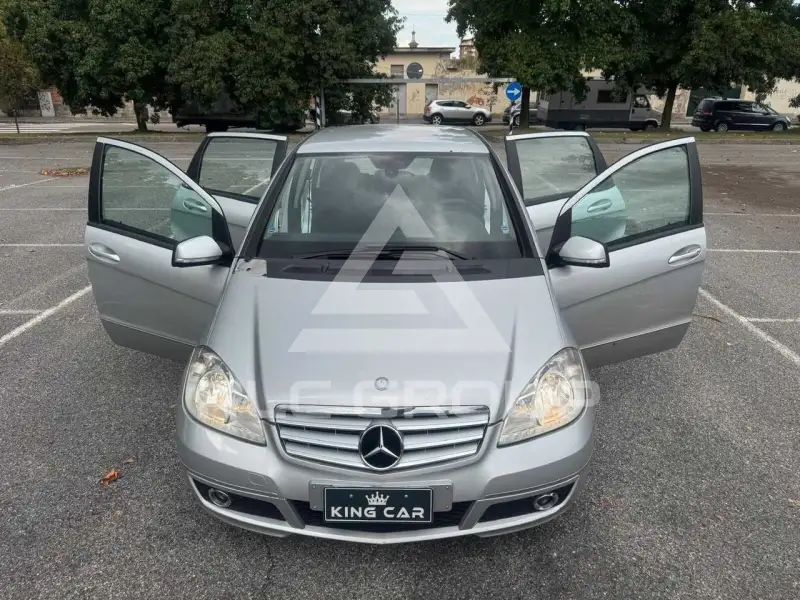 2011 Mercedes Benz A 180