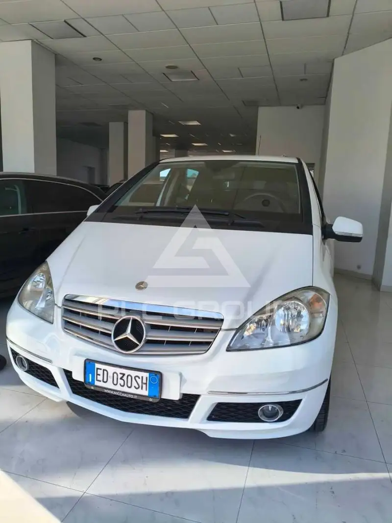 2011 Mercedes Benz A 180