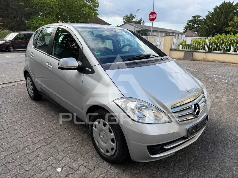 2011 Mercedes Benz A 180