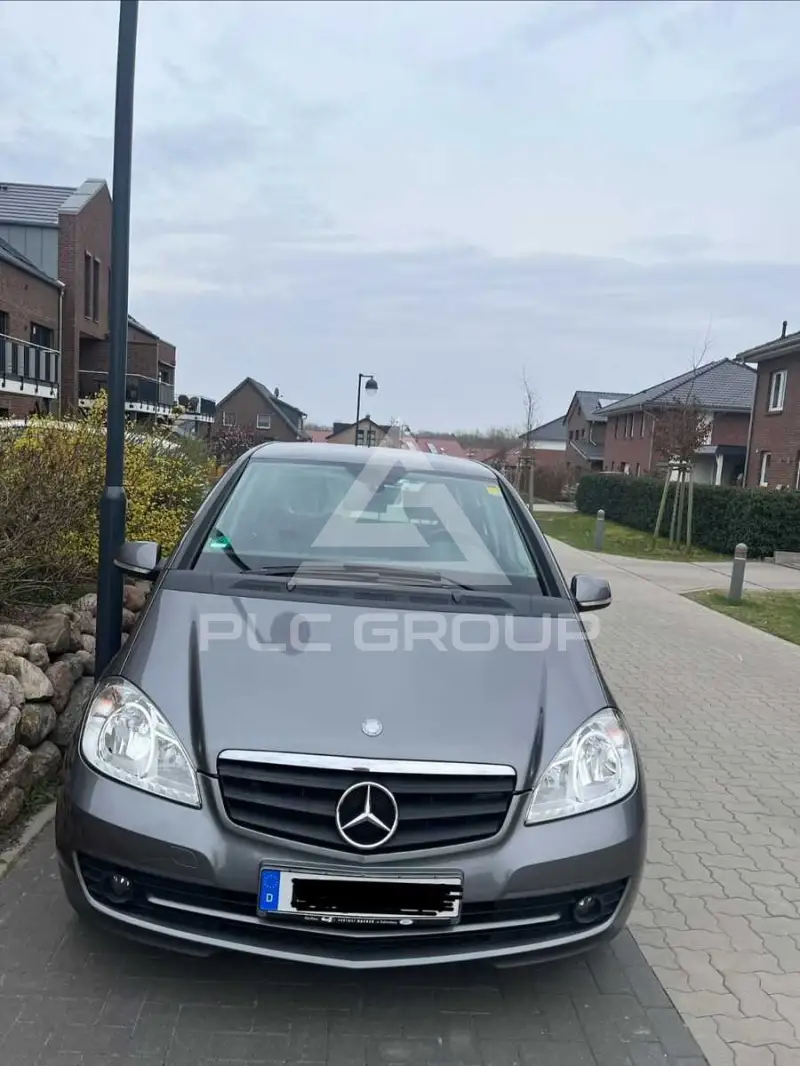 2011 Mercedes Benz A 180