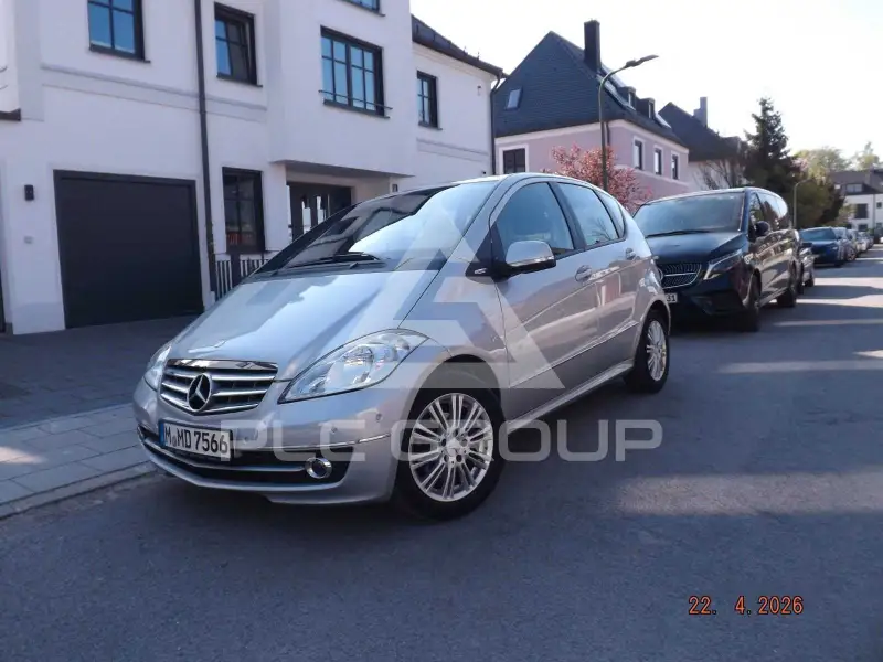 2011 Mercedes Benz A 180