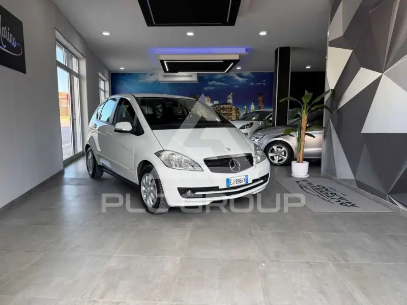 2011 Mercedes Benz A 180