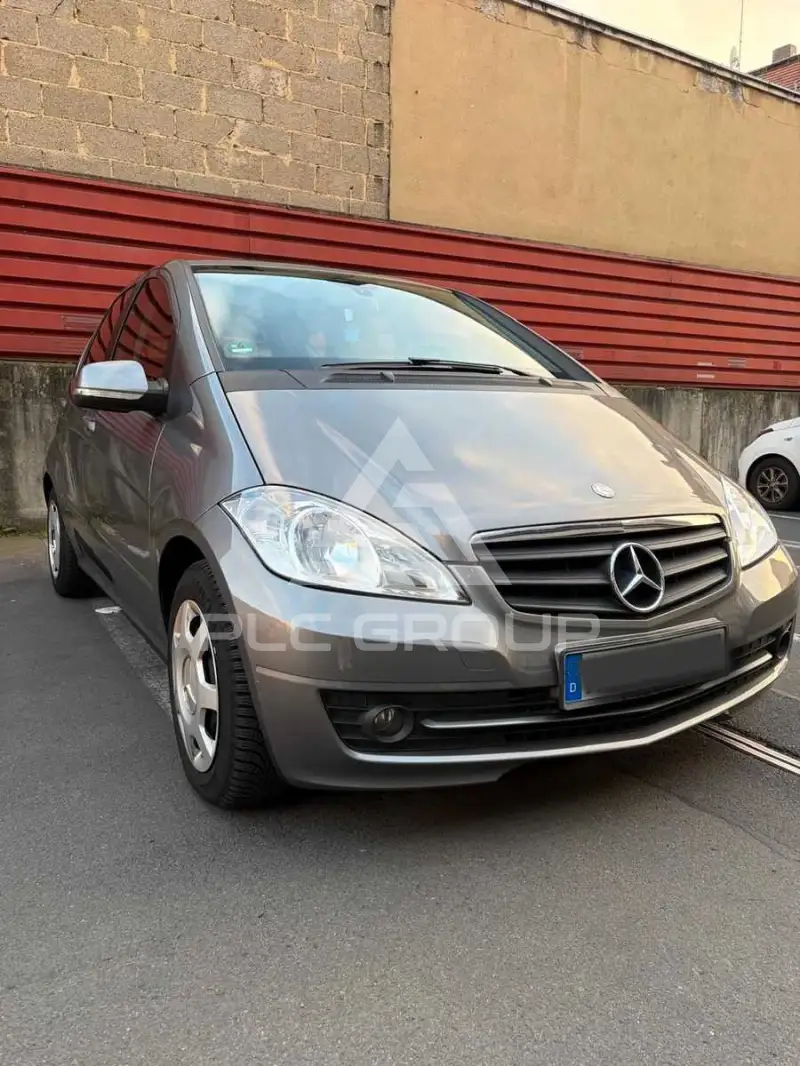 2011 Mercedes Benz A 180