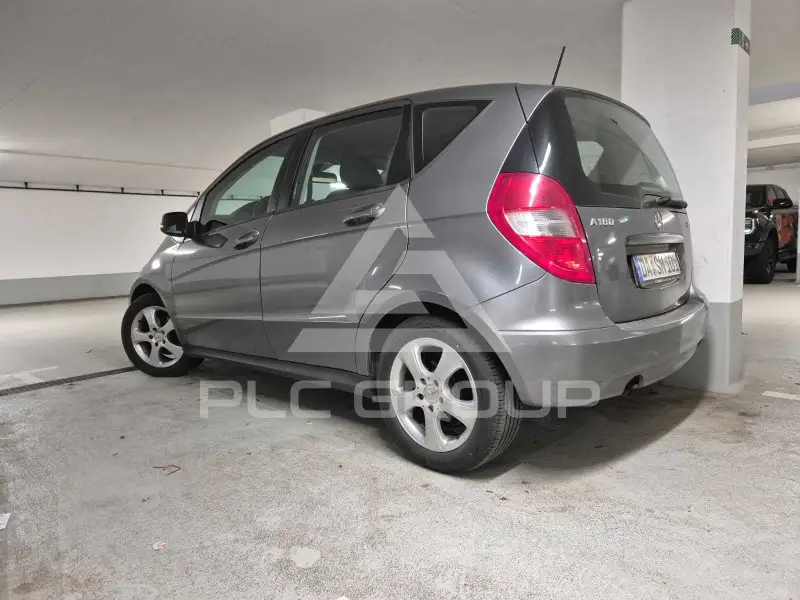 2011 Mercedes Benz A 180