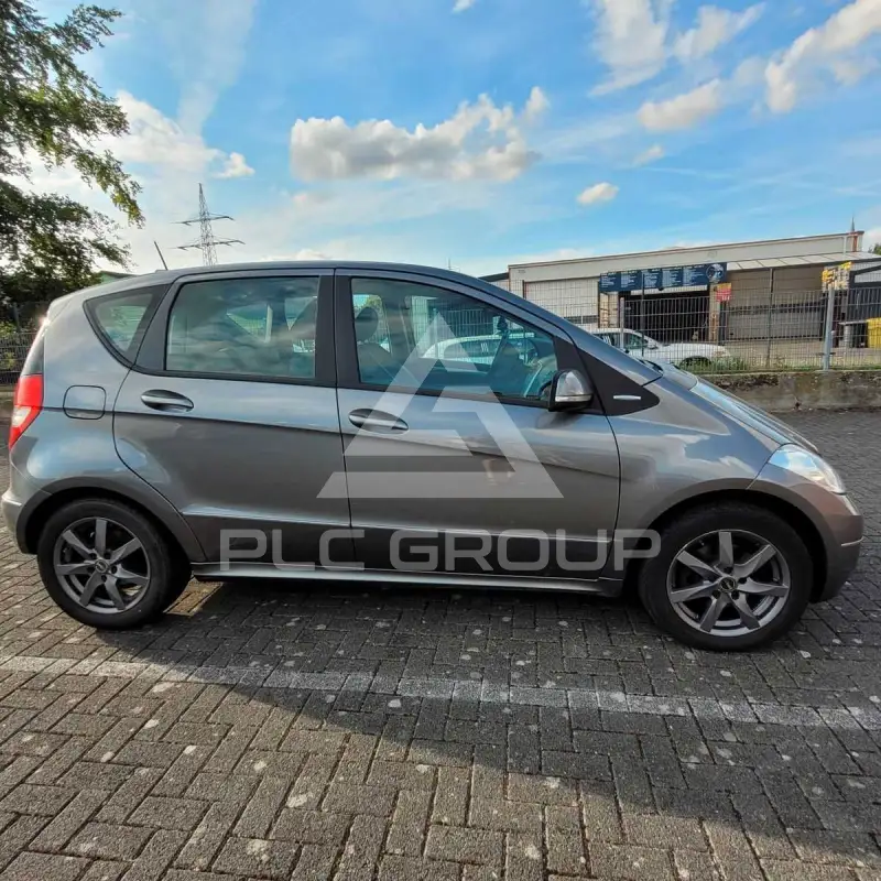 2011 Mercedes Benz A 180