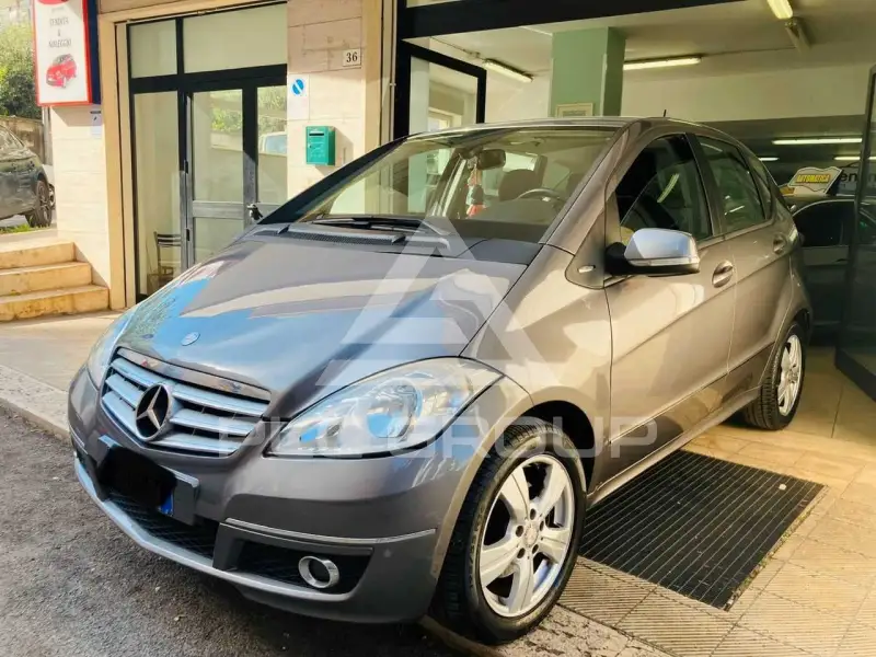 2011 Mercedes Benz A 180