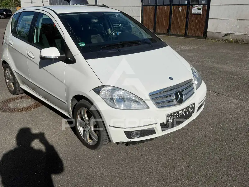 2011 Mercedes Benz A 180