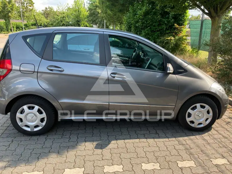 2011 Mercedes Benz A 180