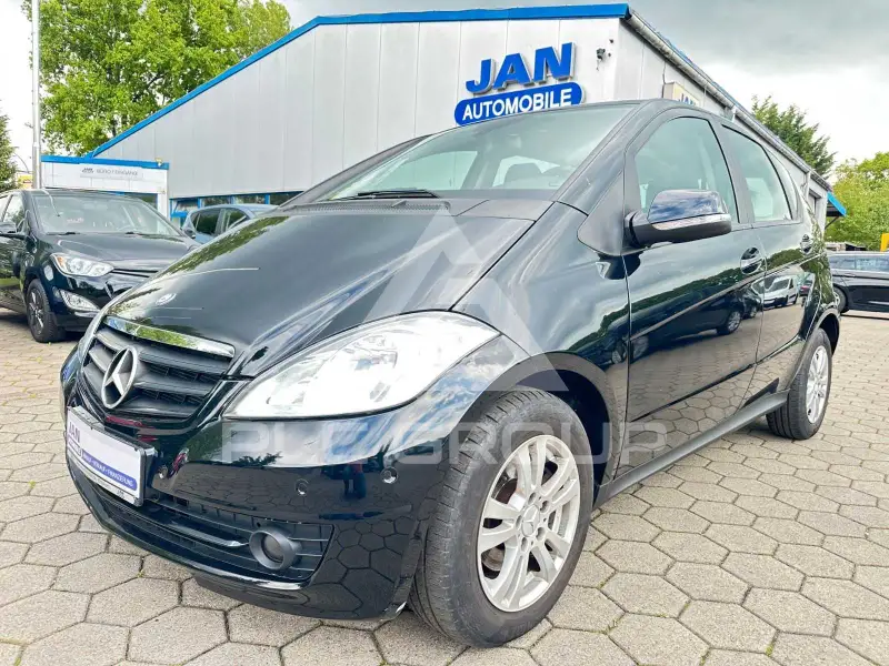 2011 Mercedes Benz A 180