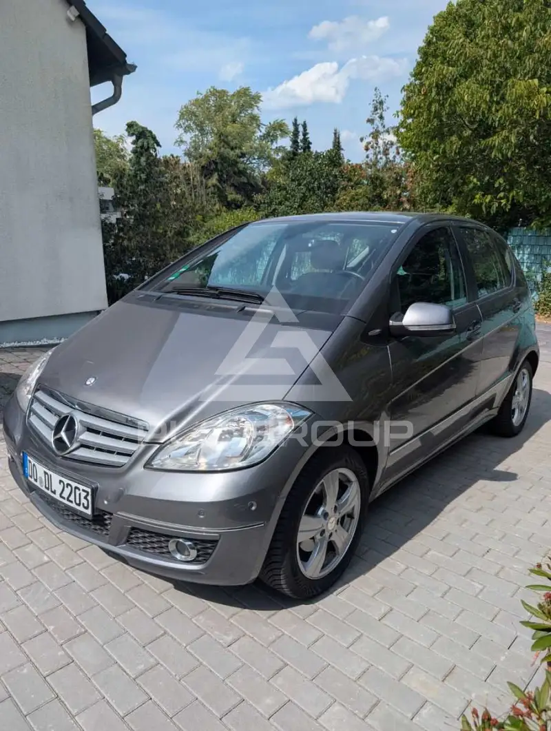 2011 Mercedes Benz A 180