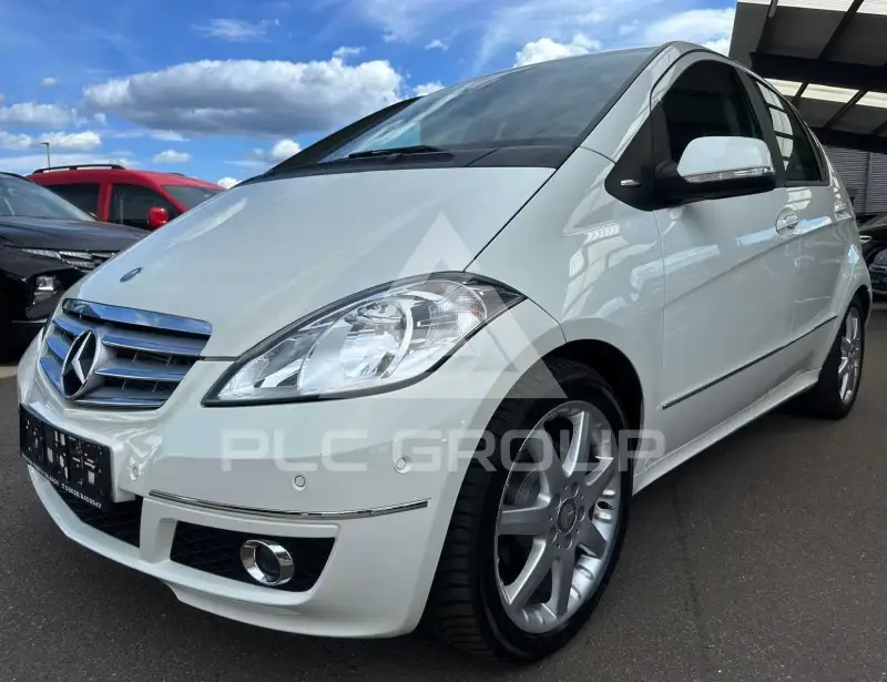 2011 Mercedes Benz A 200