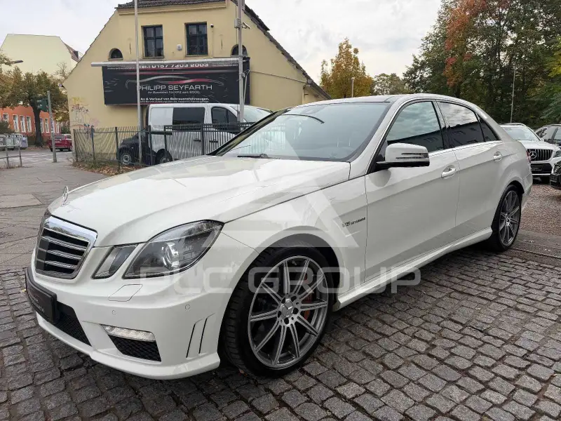 2011 Mercedes Benz E 63 AMG