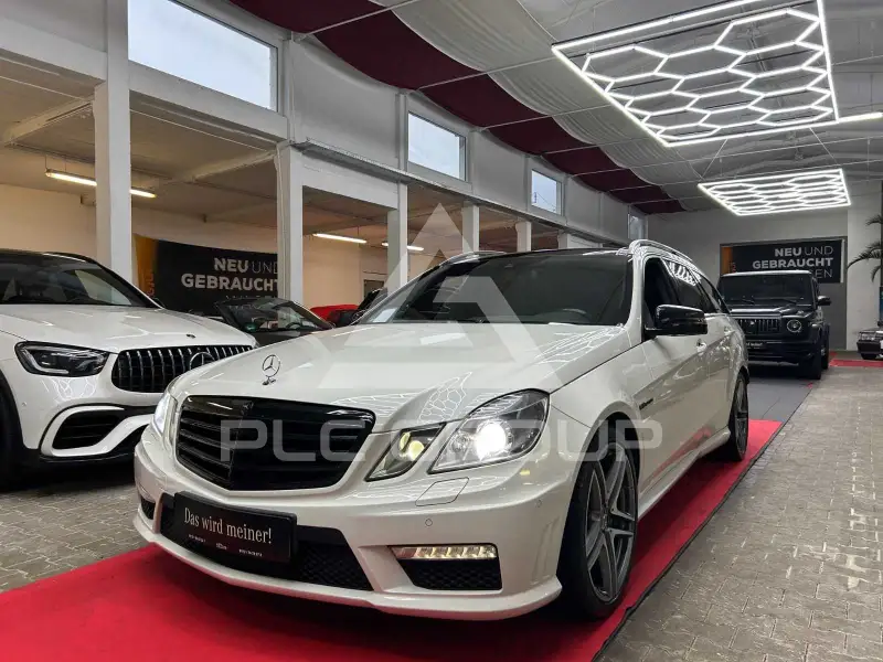 2011 Mercedes Benz E 63 AMG