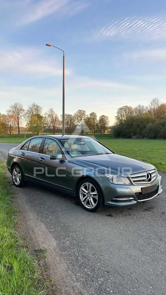 2011 Mercedes Benz C 250
