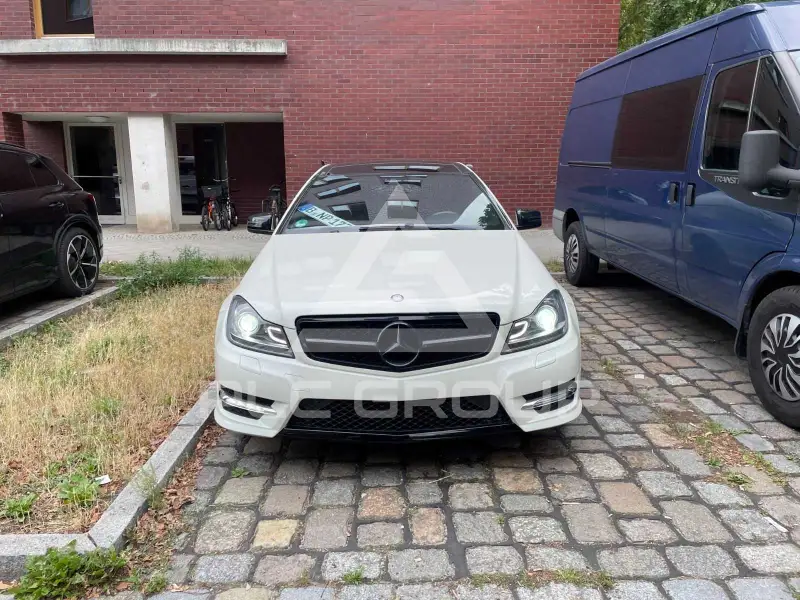 2011 Mercedes Benz C 250