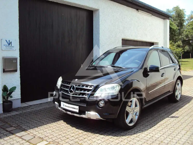 2011 Mercedes Benz ML 500
