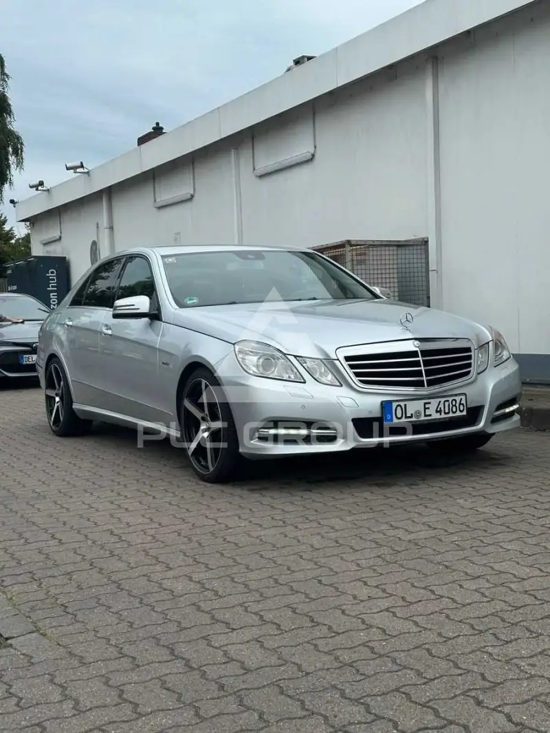 2011 Mercedes Benz E 300