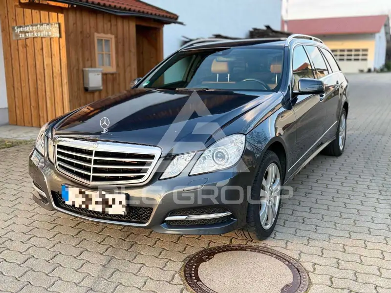2011 Mercedes Benz E 300