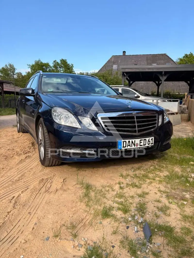 2011 Mercedes Benz E 300