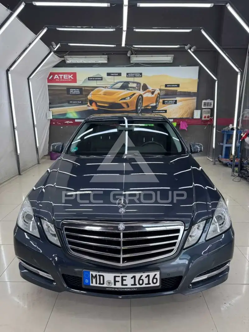 2011 Mercedes Benz E 300