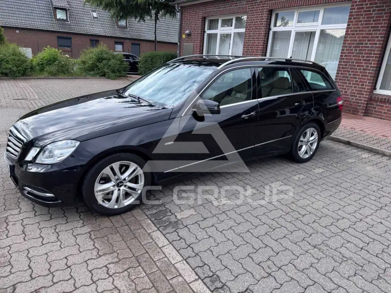 2011 Mercedes Benz E 300