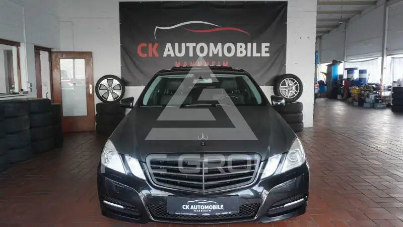 2011 Mercedes Benz E 300