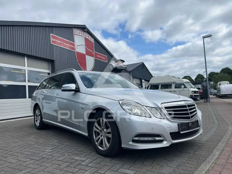 2011 Mercedes Benz E 300