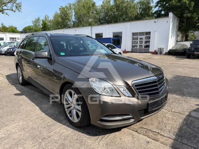2011 Mercedes Benz E 300