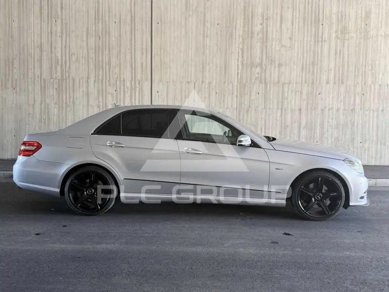 2011 Mercedes Benz E 300