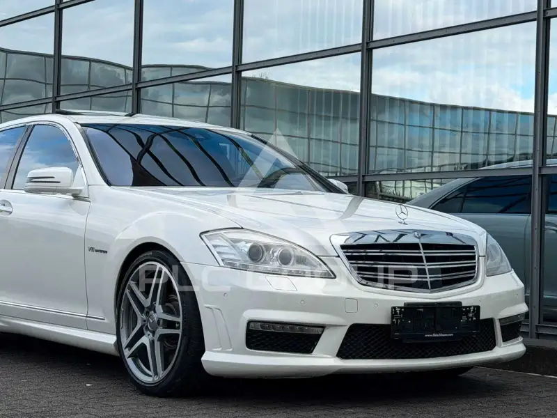 2011 Mercedes Benz S 63