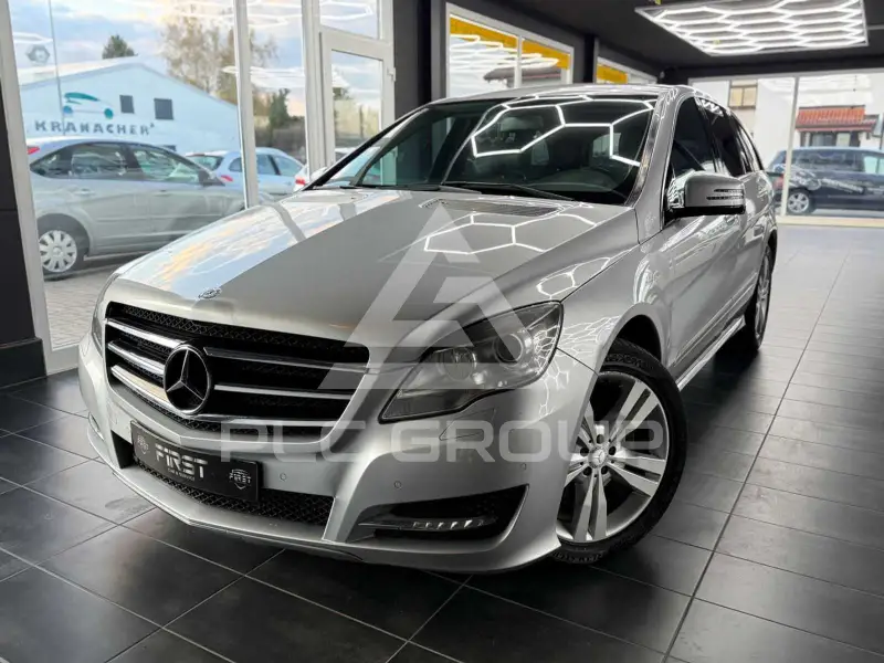 2011 Mercedes Benz R 350