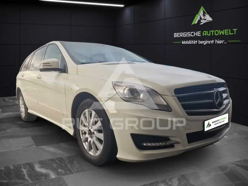 2011 Mercedes Benz R 350