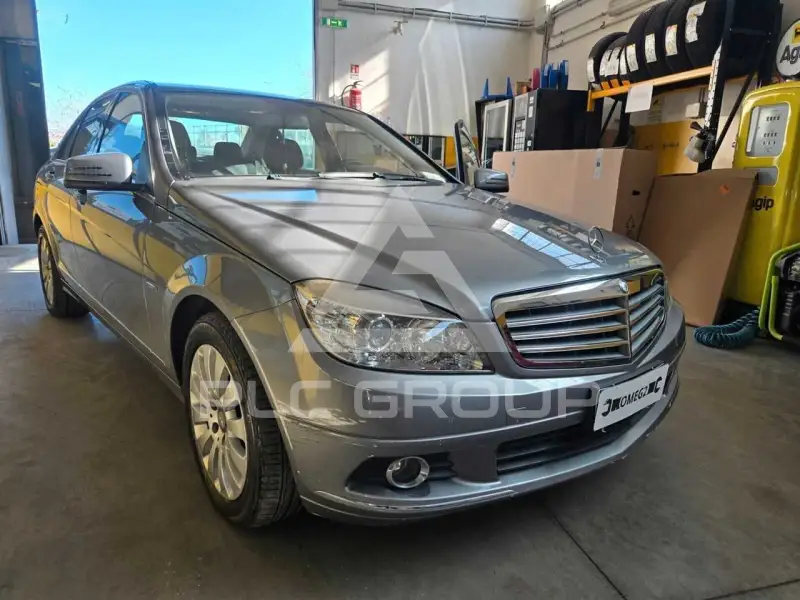 2011 Mercedes Benz C 220