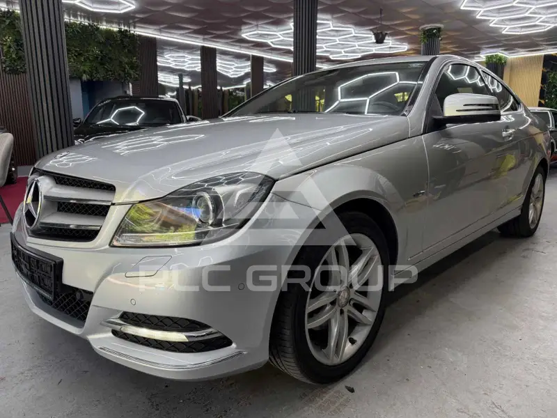 2011 Mercedes Benz C 220