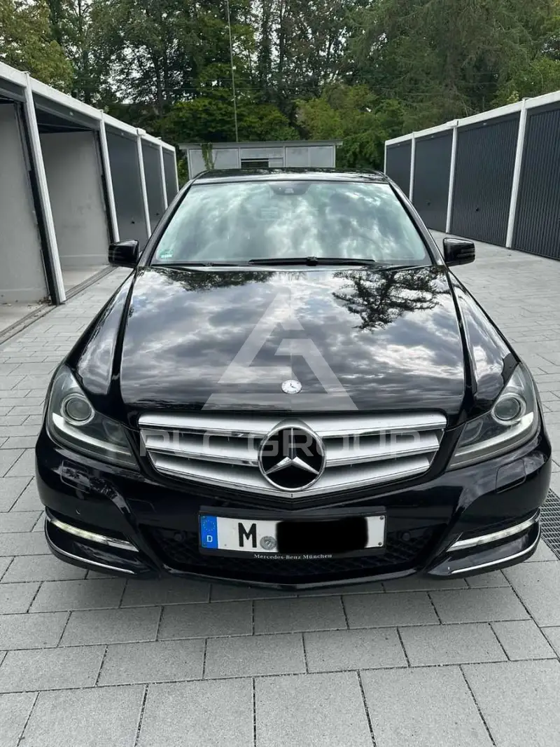2011 Mercedes Benz C 220