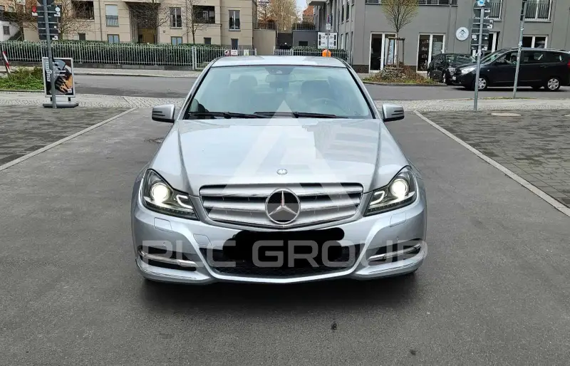 2011 Mercedes Benz C 220