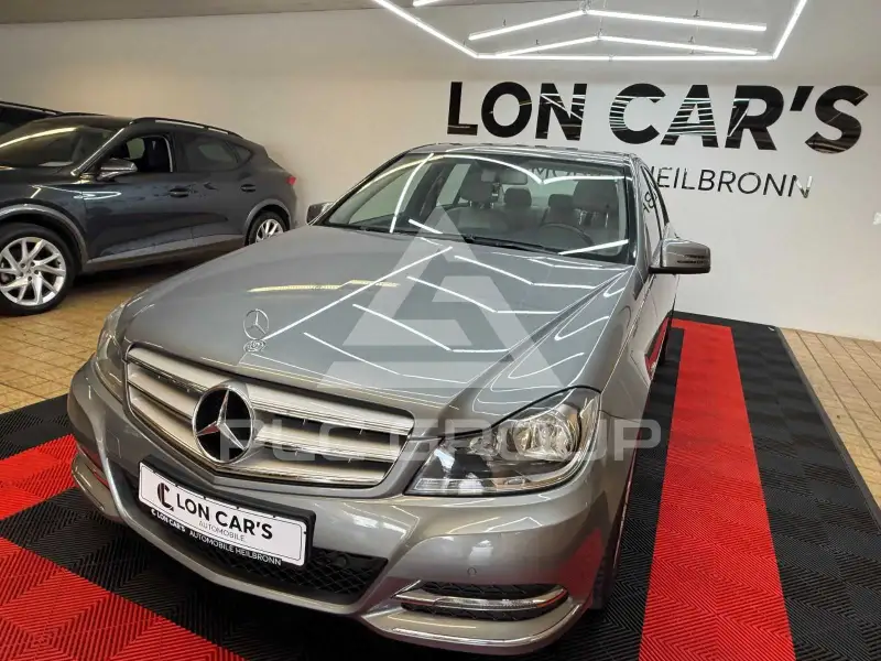 2011 Mercedes Benz C 220