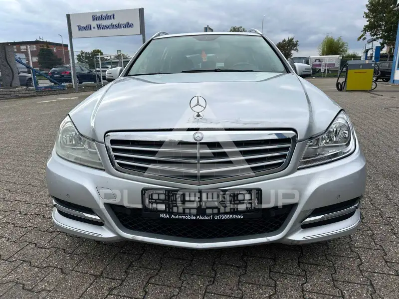 2011 Mercedes Benz C 220