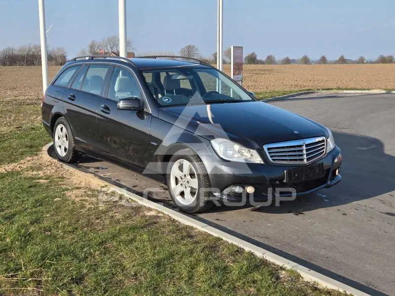 2011 Mercedes Benz C 220