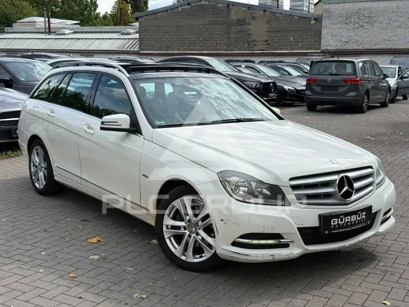 2011 Mercedes Benz C 220