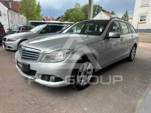 2011 Mercedes Benz C 220