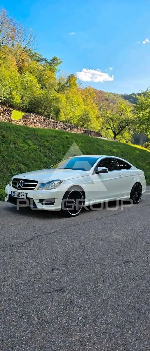 2011 Mercedes Benz C 220