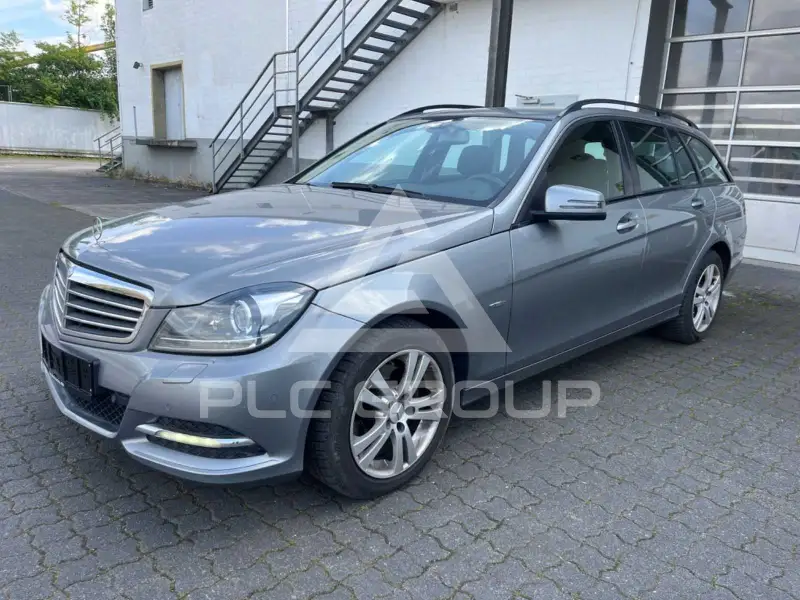 2011 Mercedes Benz C 220