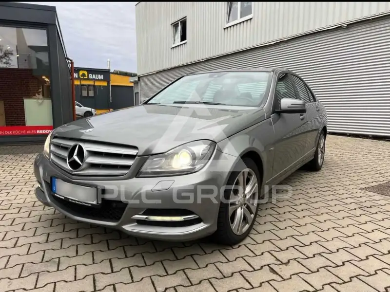 2011 Mercedes Benz C 220