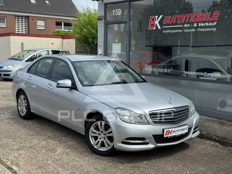 2011 Mercedes Benz C 220